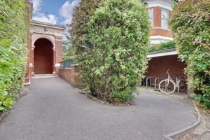 Communal Grounds- click for photo gallery
